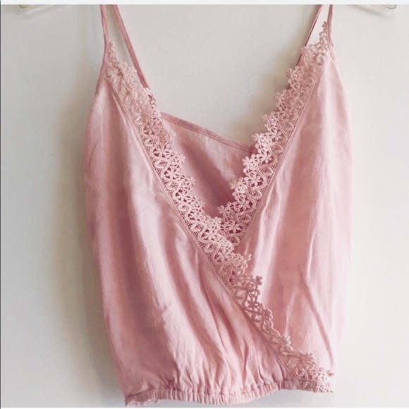 Forever 21 Tops - PINK TOP.  SIZE L. NEW.